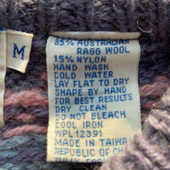 Northern Isles Sweater - Picture 6 of 9